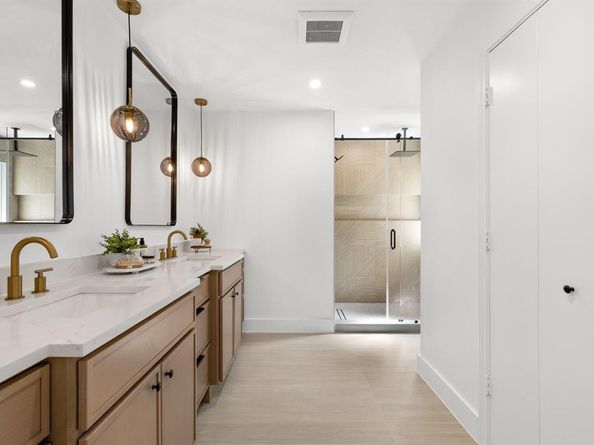 1002  Windsong Trail , Richardson Texas 75081