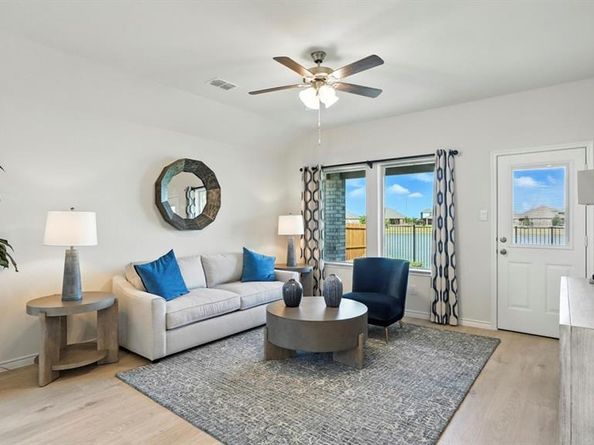 1318  Hopes Lake Drive , Princeton Texas 75407