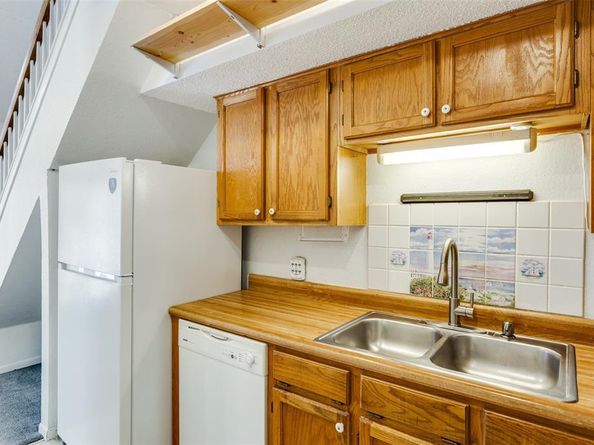 2310  Balsam Drive  B206, Arlington Texas 76006