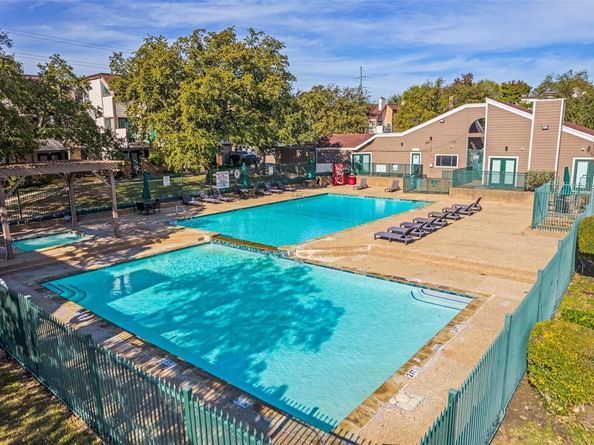 2310  Balsam Drive  B206, Arlington Texas 76006