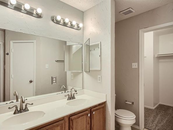 1433  Glenwick Drive , Rockwall Texas 75032