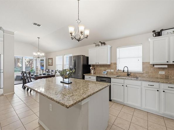 5633  Broken Gap Drive , Fort Worth Texas 76179