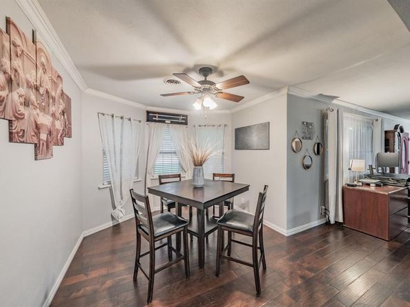 833 W Cheryl Avenue , Hurst Texas 76053