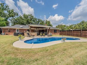 833 W Cheryl Avenue , Hurst Texas 76053