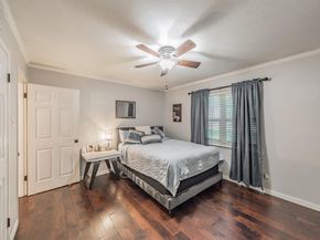 833 W Cheryl Avenue , Hurst Texas 76053