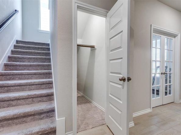 2944  Dixondale Drive , Fort Worth Texas 76108