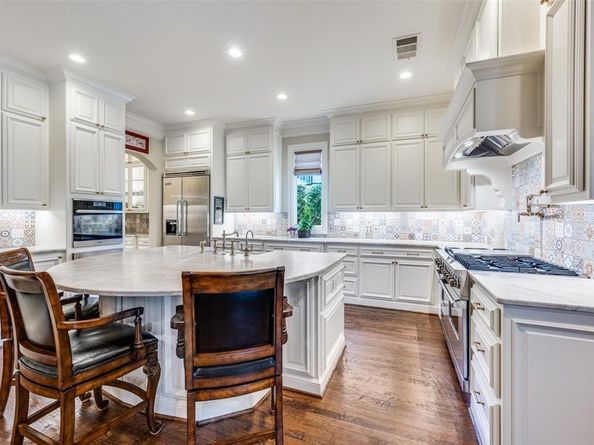 7635  Bryn Mawr Drive , Dallas Texas 75225