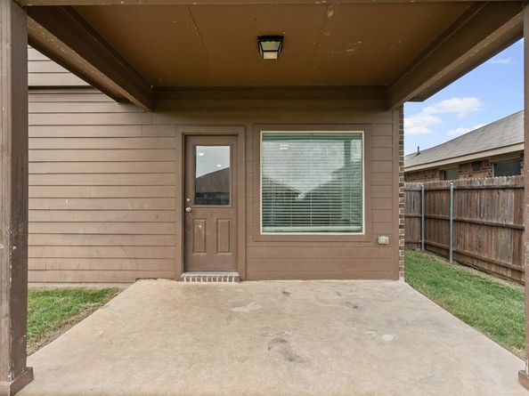 6377  Skipper Lane , Fort Worth Texas 76179