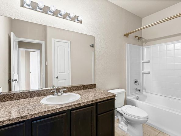 6377  Skipper Lane , Fort Worth Texas 76179