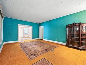 1042 N Clinton Avenue , Dallas Texas 75208