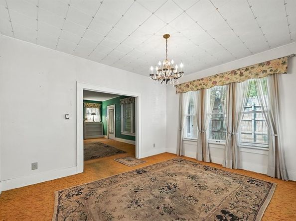 1042 N Clinton Avenue , Dallas Texas 75208