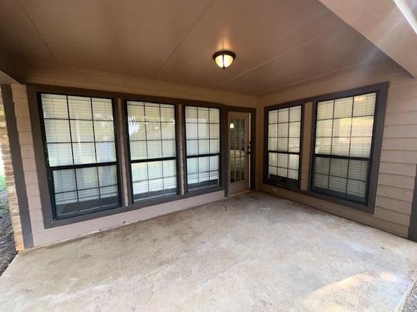 2704  Yorkshire Court , Grapevine Texas 76051