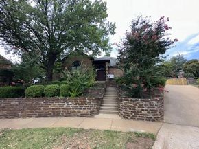 2704  Yorkshire Court , Grapevine Texas 76051