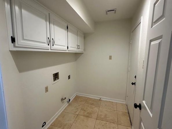2704  Yorkshire Court , Grapevine Texas 76051