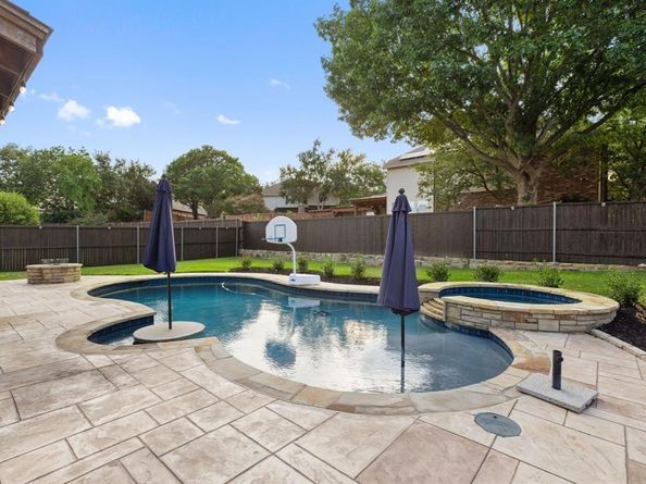 2000  Arrowwood Court , McKinney Texas 75072