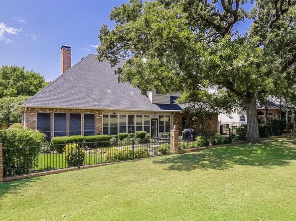 1108  Saint Andrews Drive , Mansfield Texas 76063