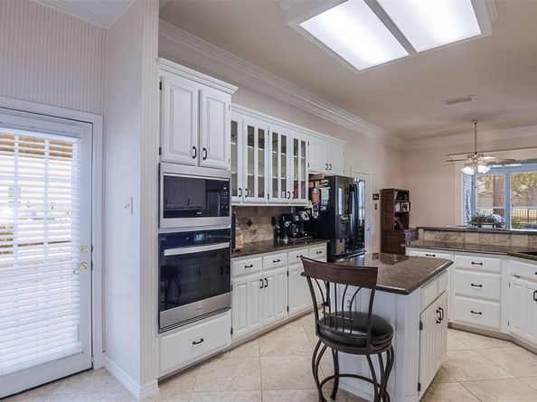 1108  Saint Andrews Drive , Mansfield Texas 76063