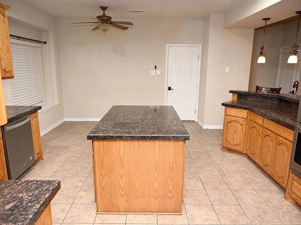 305  Wylie Creek Place , DeSoto Texas 75115