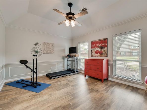 2140  Strathmore Drive , Highland Village Texas 75077