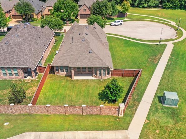 2801  Sherwood Drive , Trophy Club Texas 76262