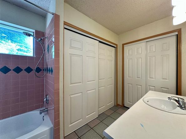 1416  Woodfern Drive , Arlington Texas 76018