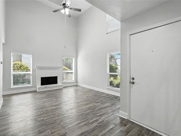 1818  Place One Lane , Garland Texas 75042