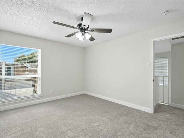 1818  Place One Lane , Garland Texas 75042