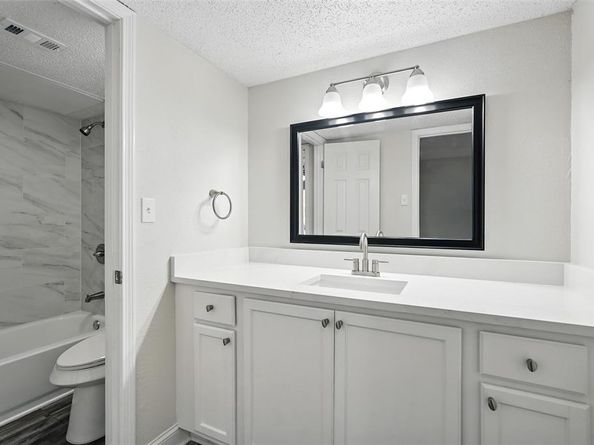 1818  Place One Lane , Garland Texas 75042