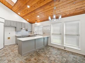1036  Clinton Street , Carrollton Texas 75007