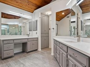 1036  Clinton Street , Carrollton Texas 75007