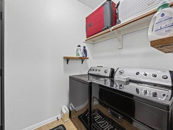 557  Vickie Street , Crowley Texas 76036