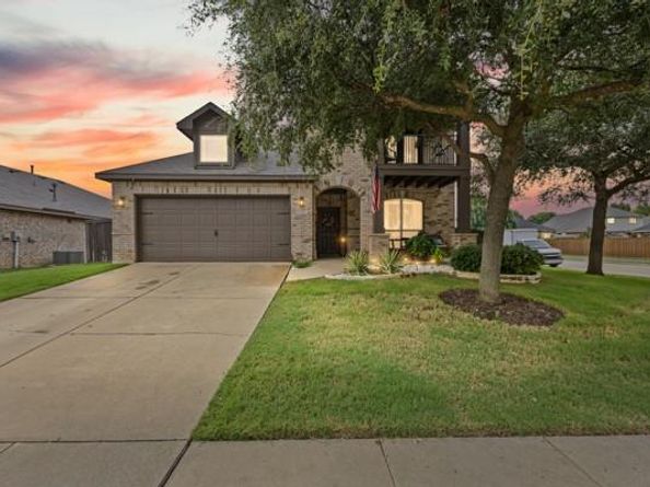 557  Vickie Street , Crowley Texas 76036