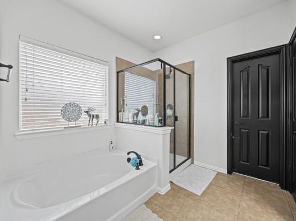 557  Vickie Street , Crowley Texas 76036