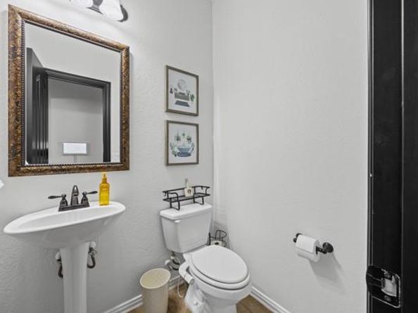 557  Vickie Street , Crowley Texas 76036