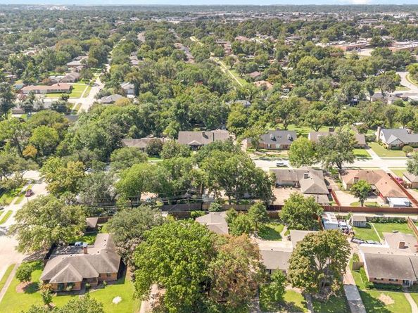 809  Carroll Drive , Garland Texas 75041