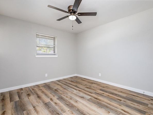 809  Carroll Drive , Garland Texas 75041