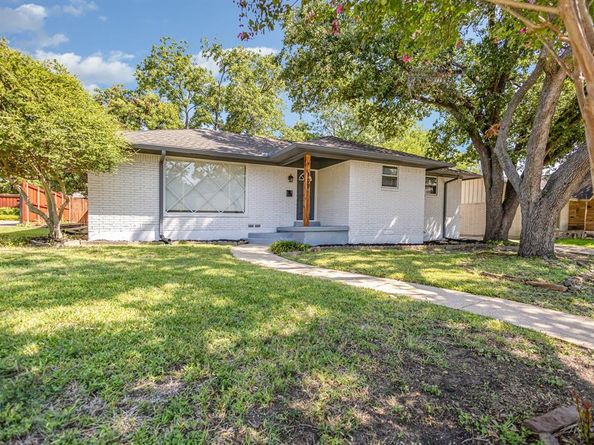 809  Carroll Drive , Garland Texas 75041
