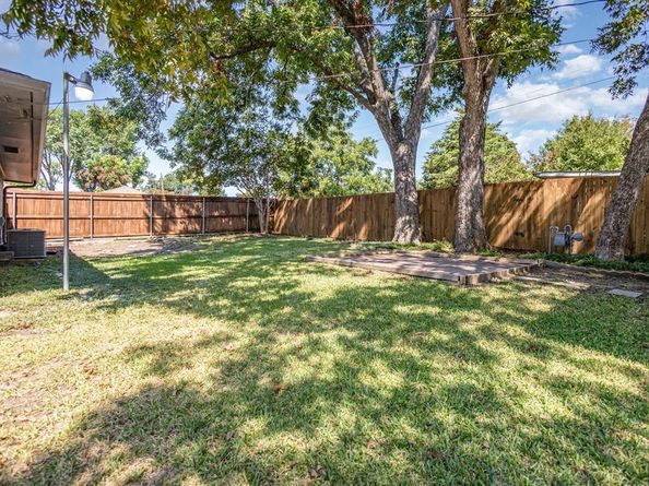 809  Carroll Drive , Garland Texas 75041