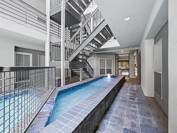 4104 N Hall Street  326, Dallas Texas 75219