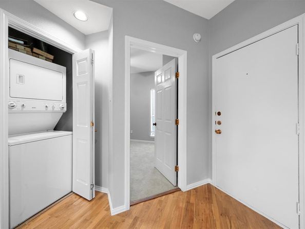 4104 N Hall Street  326, Dallas Texas 75219