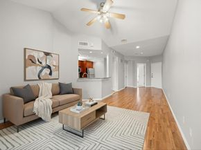 4104 N Hall Street  326, Dallas Texas 75219