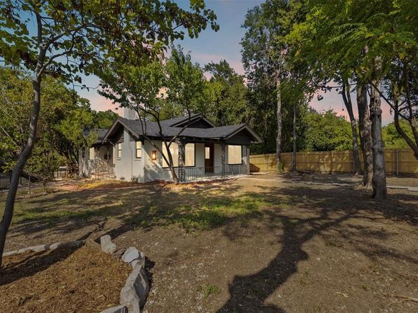 624 N Vernon Avenue , Dallas Texas 75208