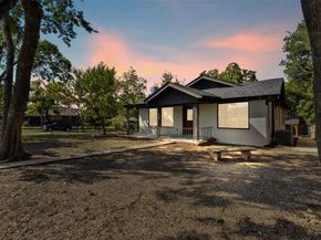 624 N Vernon Avenue , Dallas Texas 75208