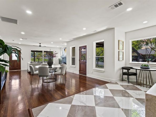 624 N Vernon Avenue , Dallas Texas 75208