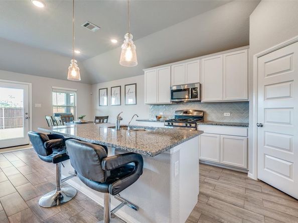 1404  Bellaire Street , Celina Texas 75009