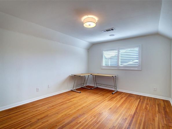 8415  Gladwood Lane , Dallas Texas 75243