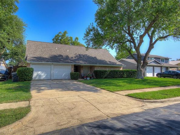 8415  Gladwood Lane , Dallas Texas 75243