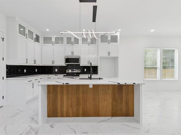 4715 S Denley Drive , Dallas Texas 75216