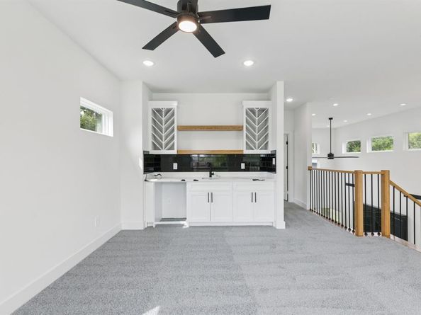 4715 S Denley Drive , Dallas Texas 75216