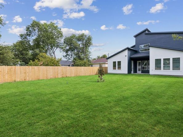 4715 S Denley Drive , Dallas Texas 75216